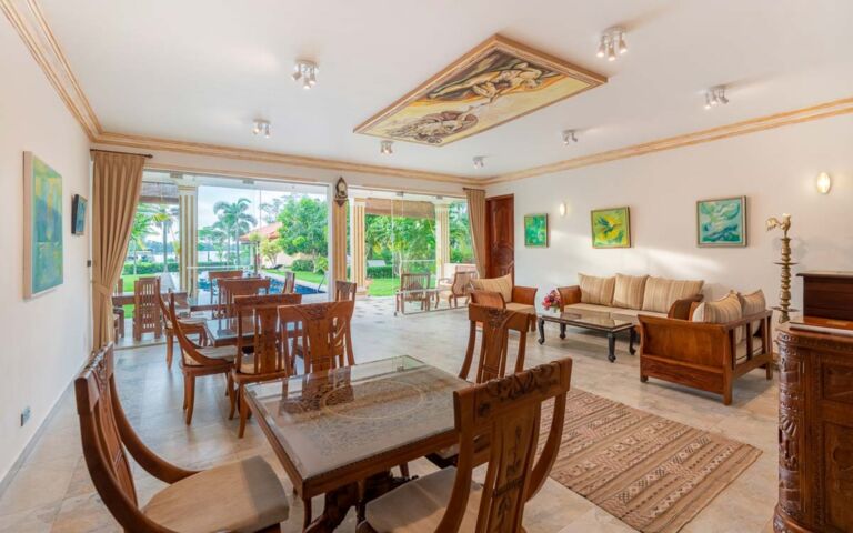 Sri2-Villa-Raphael-Saloon-56